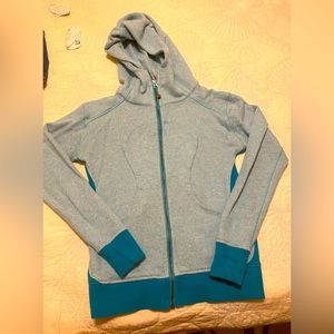 Like new great condition! Pet and smoke free